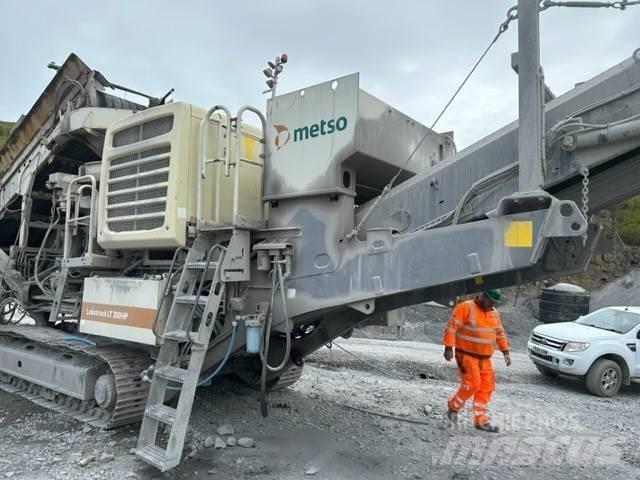 Metso LT 300 HP Mobile Brecher