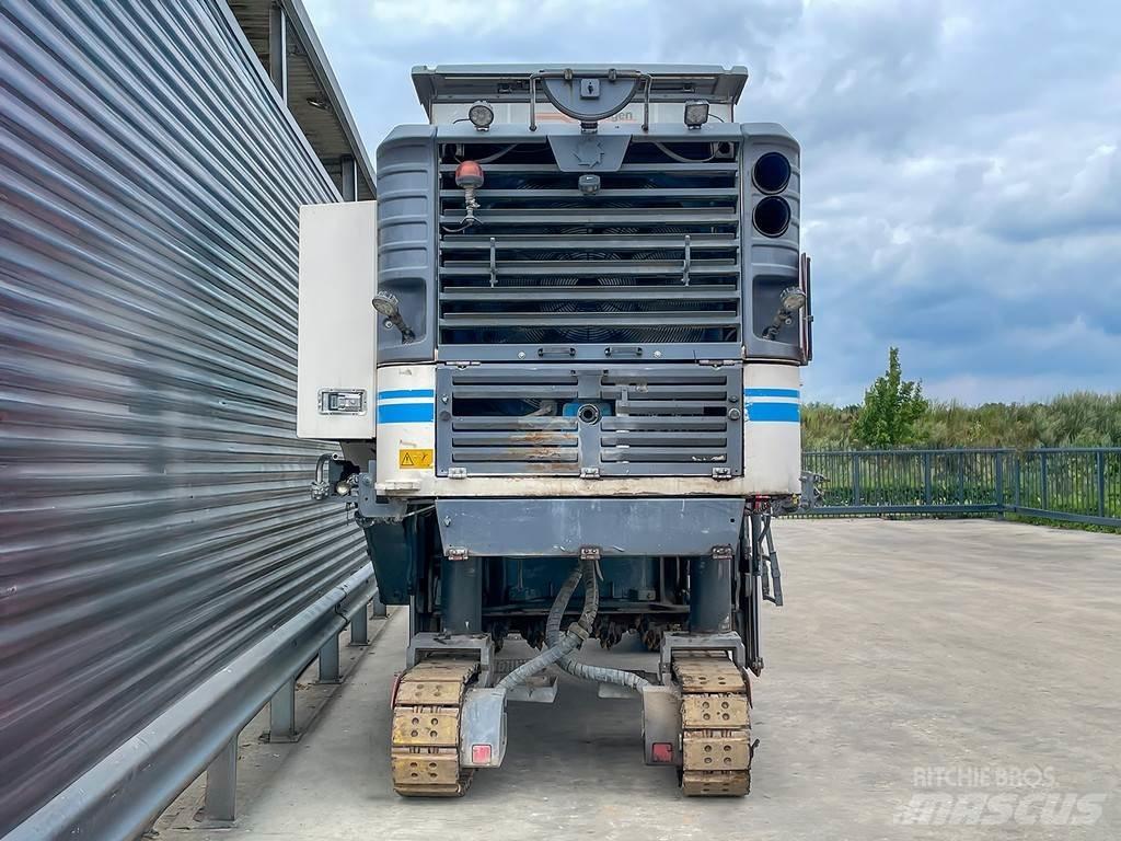 Wirtgen W 210 Asphaltfräsen