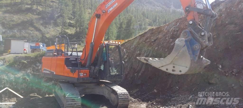 Doosan DX 235 Raupenbagger