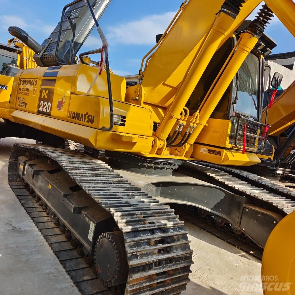 Komatsu PC 220-8 Raupenbagger