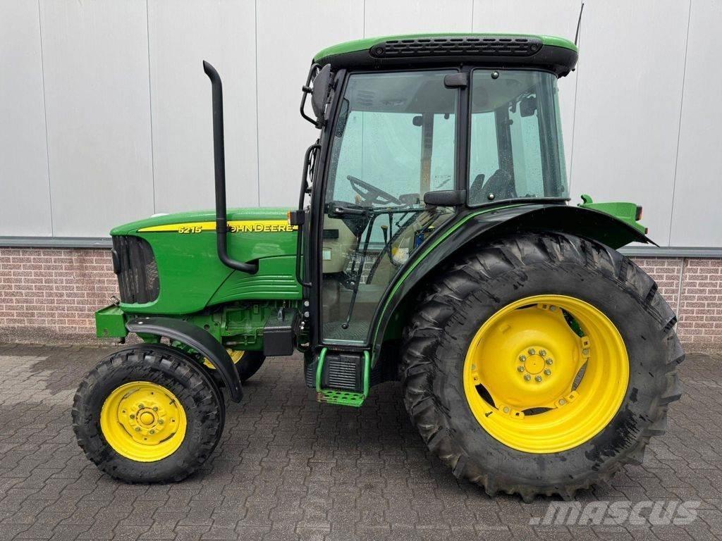 John Deere 5215 Sand- und Salzstreuer