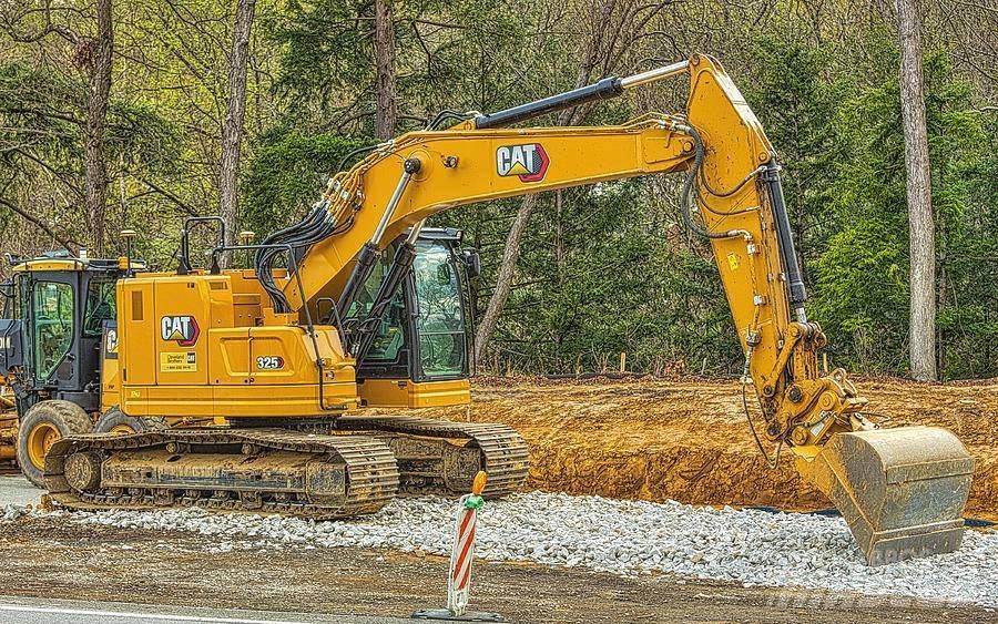 CAT CAT325 Midibagger  7t - 12t