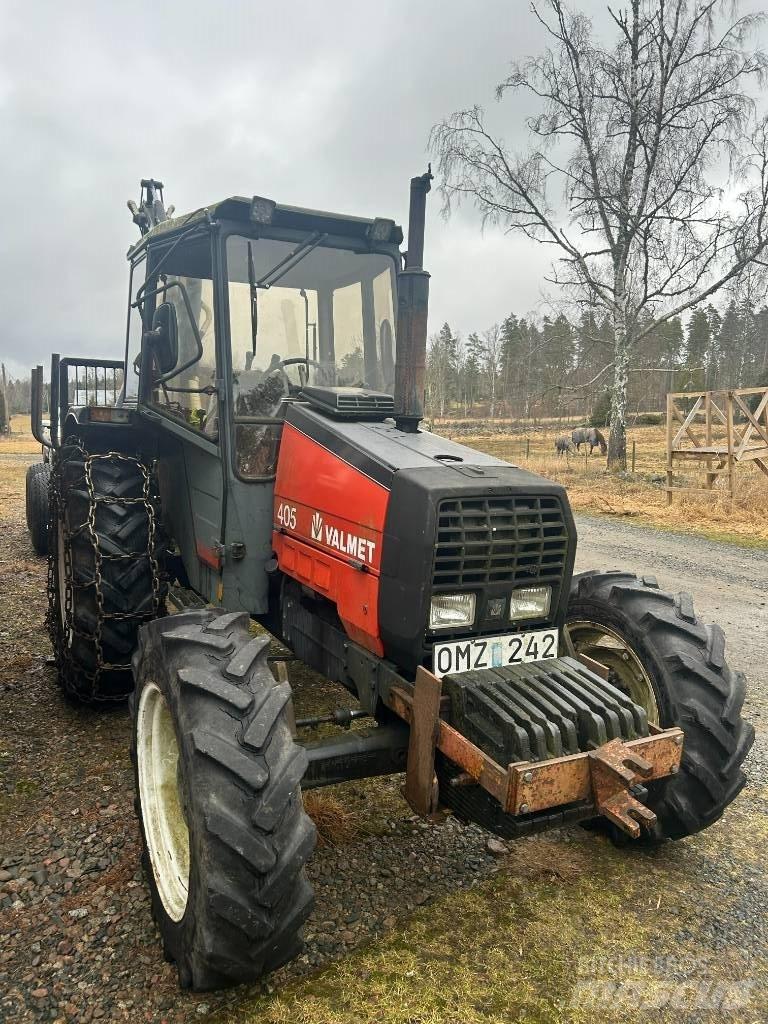 Valmet 405-4 Traktoren