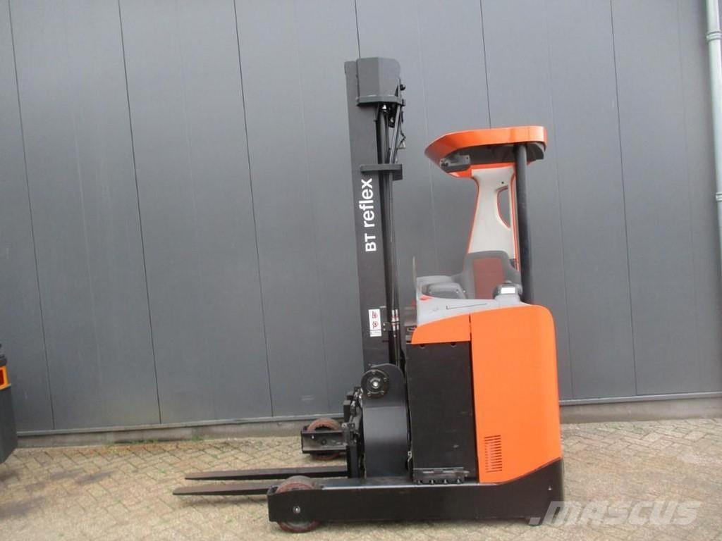 BT RRE 160 Schubmaststapler