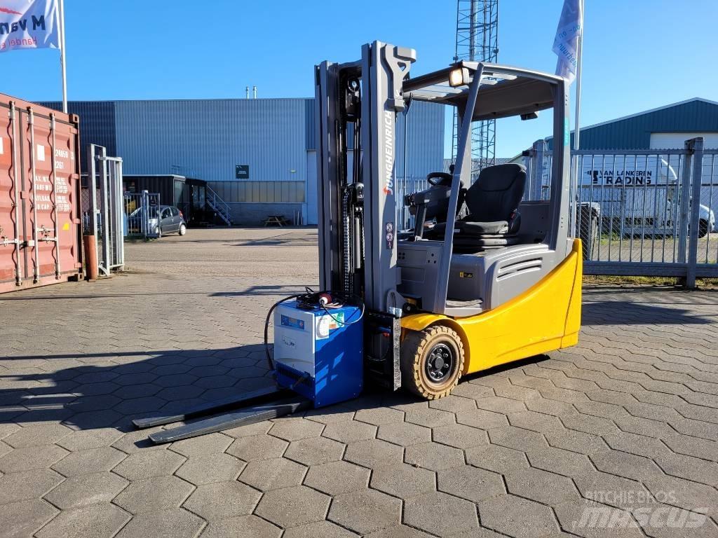 Jungheinrich EFG 216 Elektrostapler