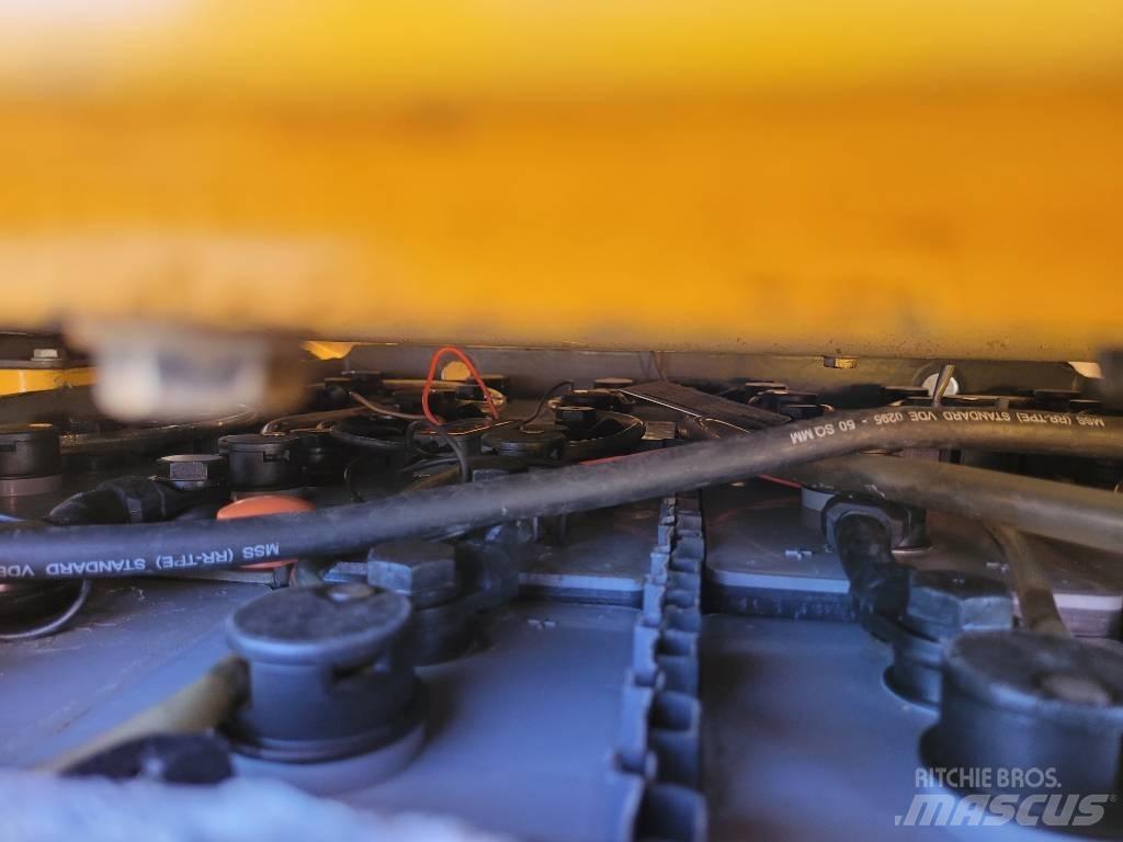 Jungheinrich EFG 216 Elektrostapler