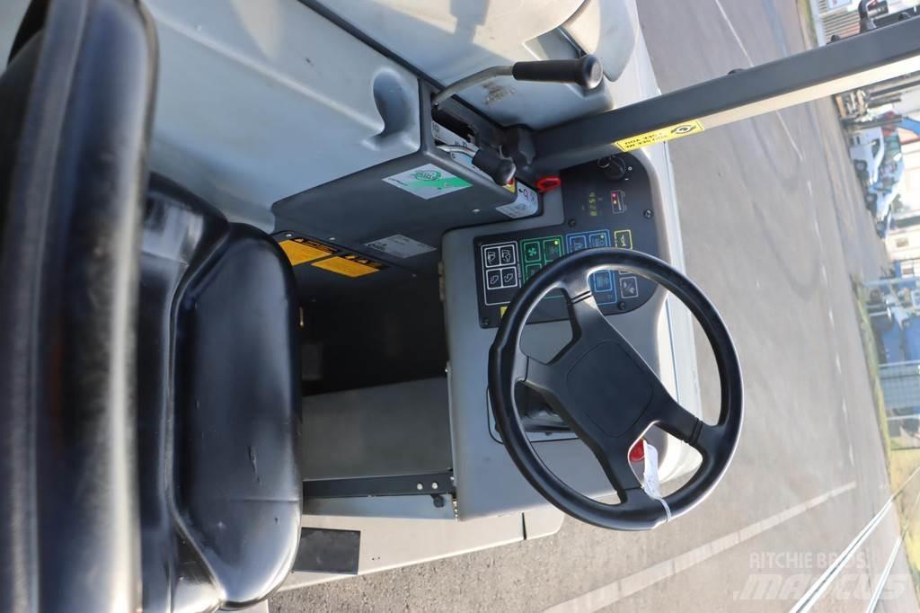 Nilfisk CR1200 Kehrer