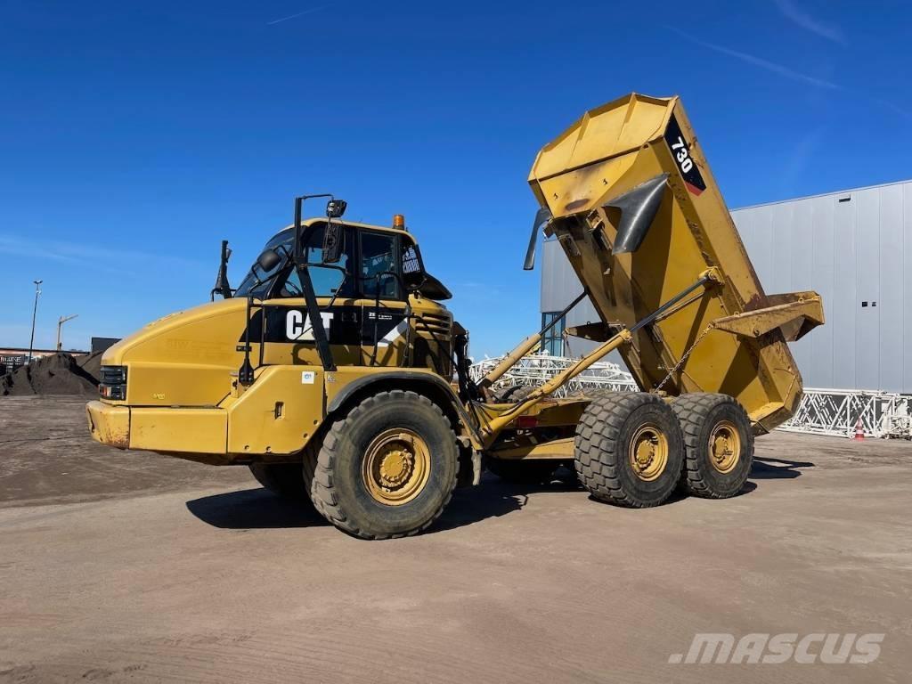 CAT 730 Dumper - Knickgelenk