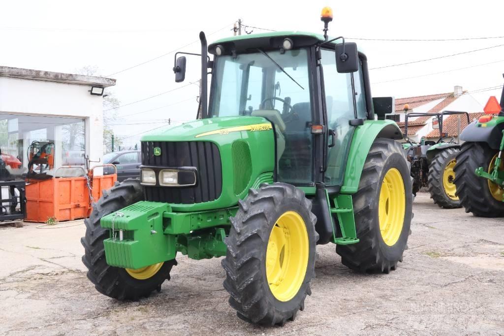 John Deere 6120 Traktoren