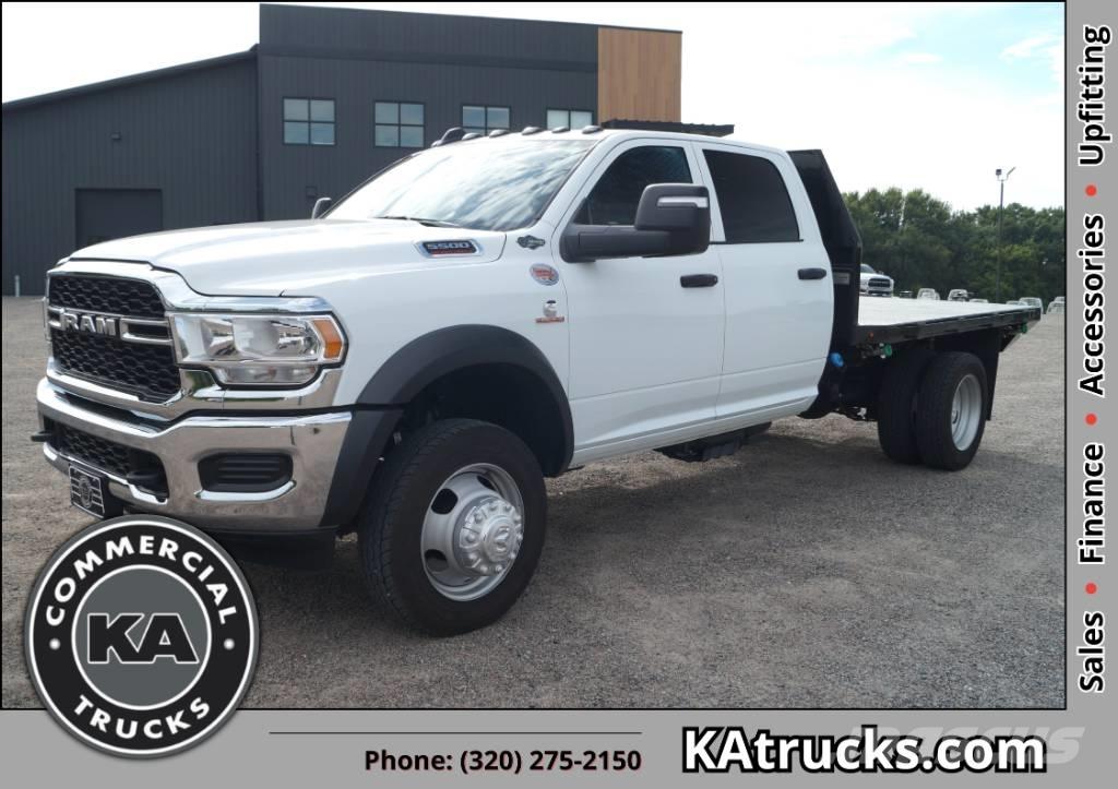 RAM 5500 TRADESMAN Pritschenwagen/Pritschenwagen mit Seitenklappe