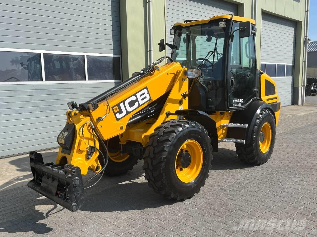 JCB TM 220 Teleskoplader für Landwirtschaft