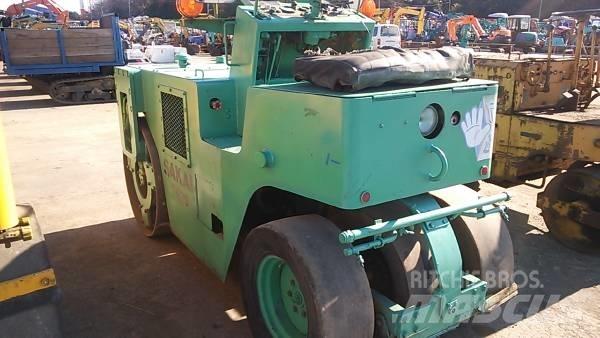 Sakai TG25 Grünflächenwalzen