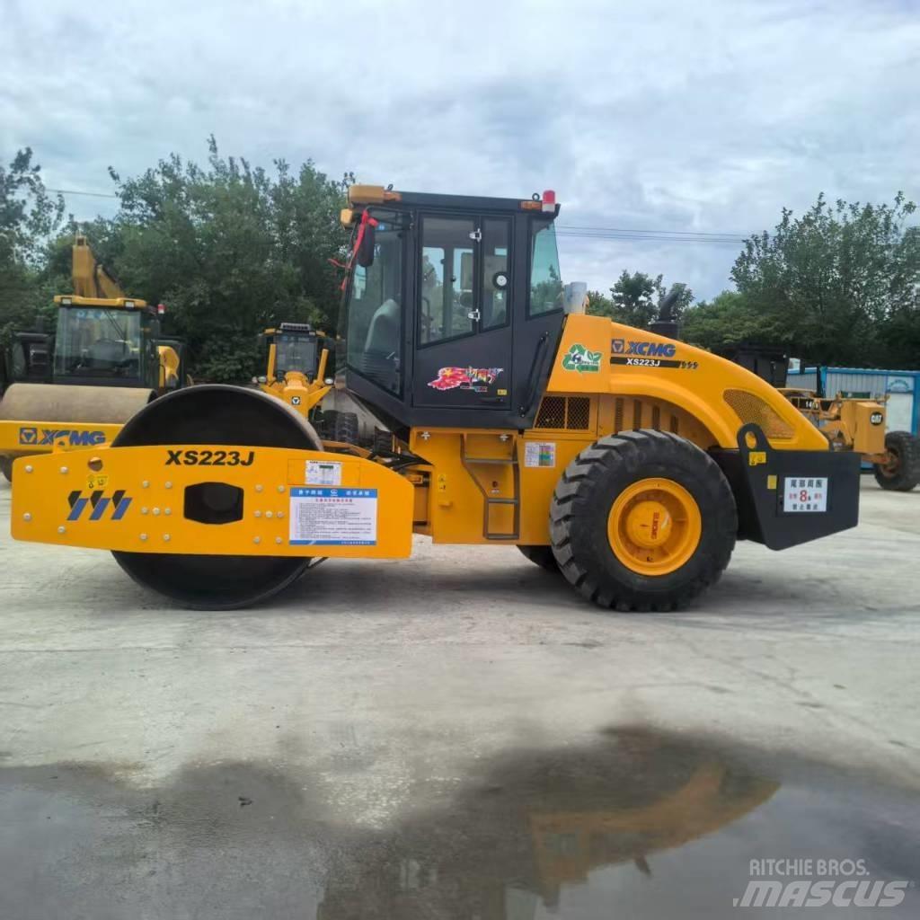 XCMG XS 223 J Walzenzüge