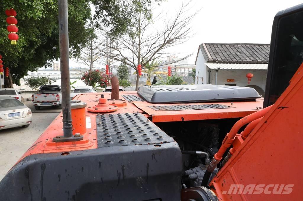 Hitachi ZX 200-5 G Raupenbagger