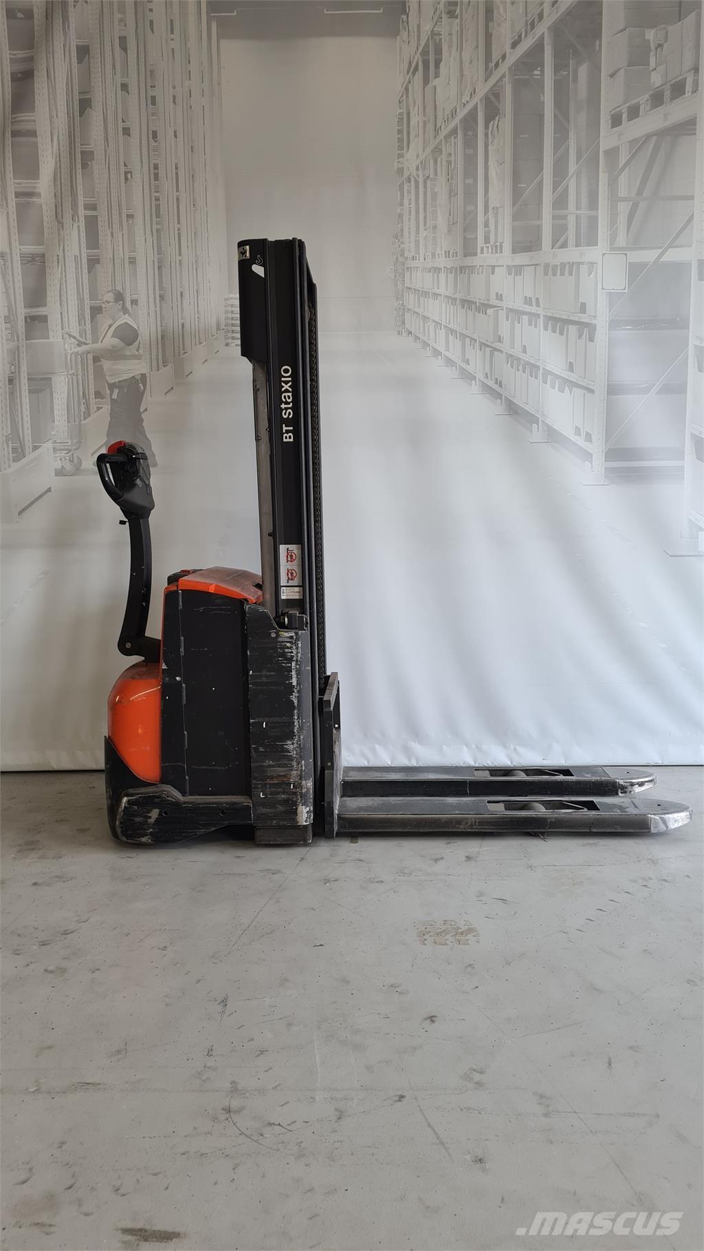 Toyota SWE120 Selbstfahrstapler