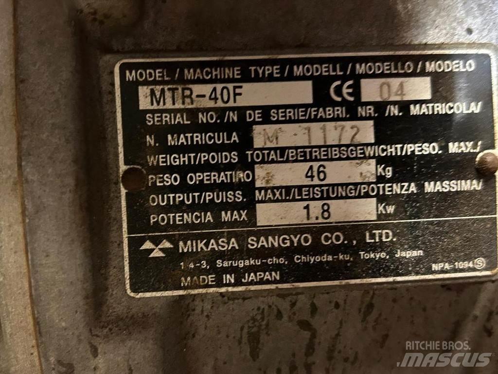 Mikasa MTR-40F Vibrationsgeräte