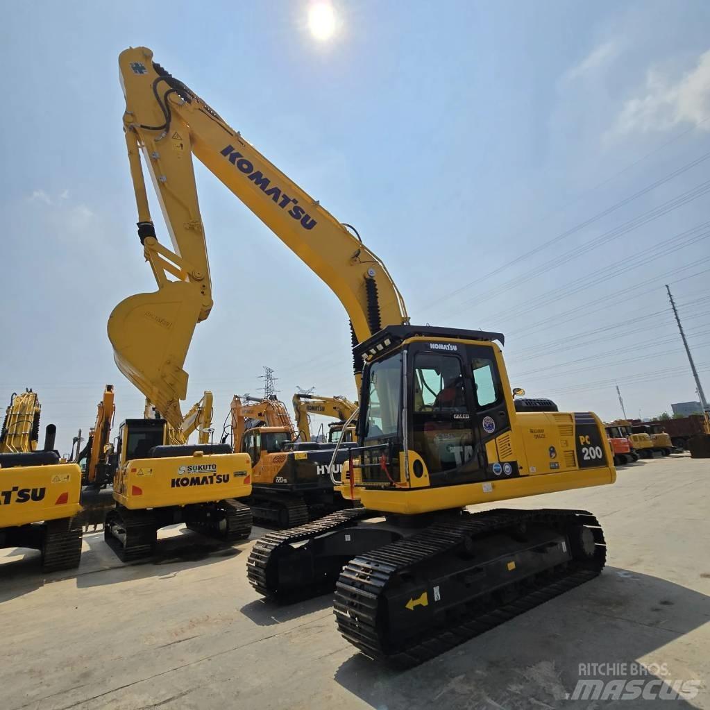 Komatsu PC 200-8 Raupenbagger