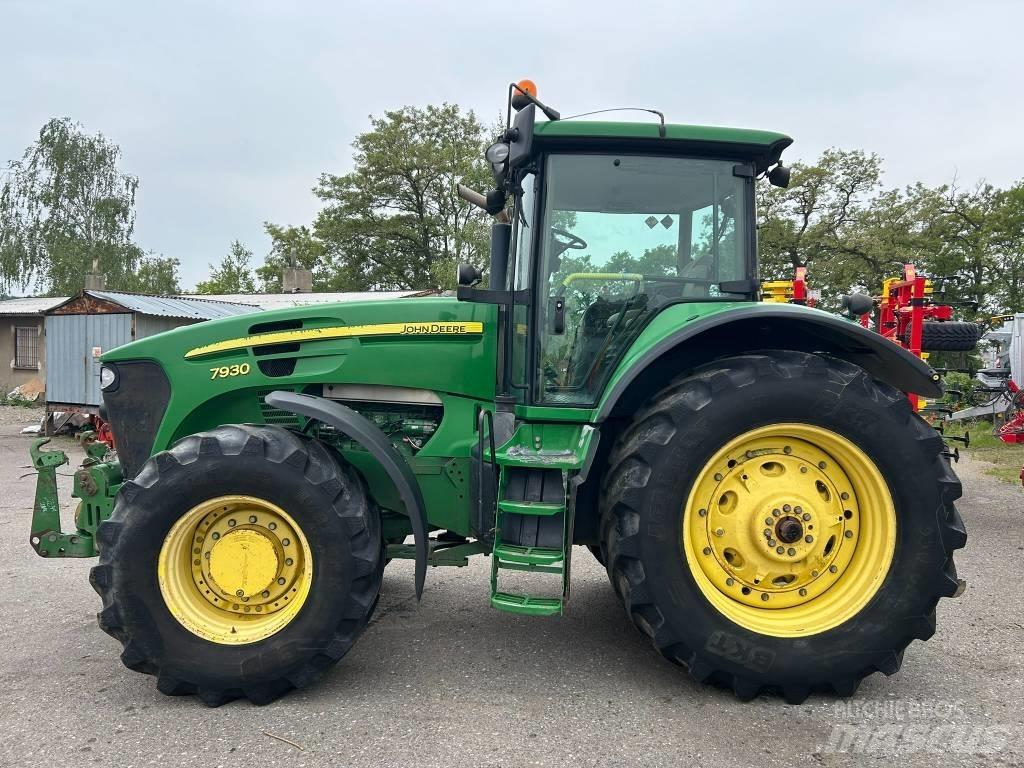 John Deere 7930 Traktoren