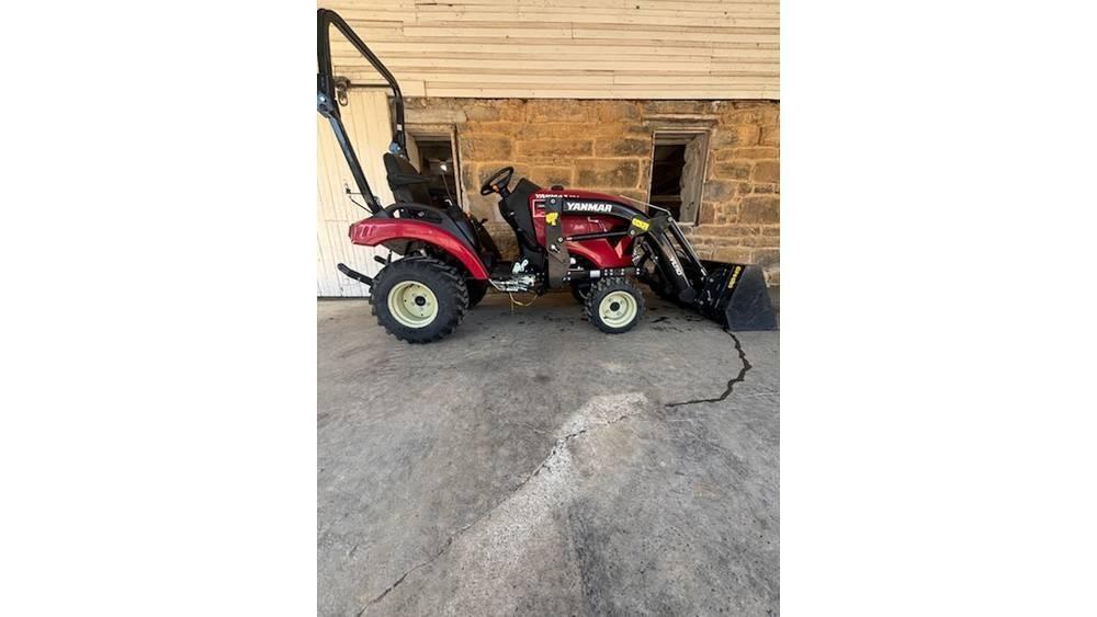 Yanmar SA223 Traktoren