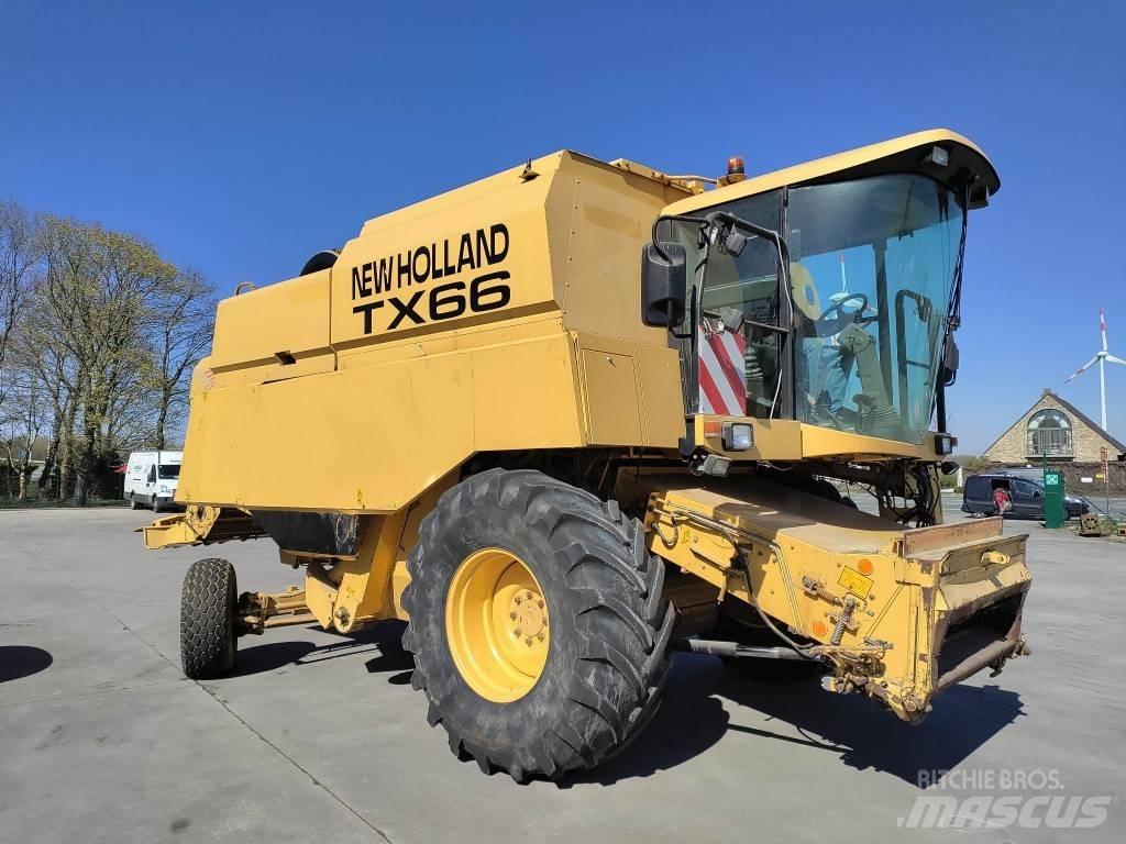New Holland TX 66 Mähdrescher