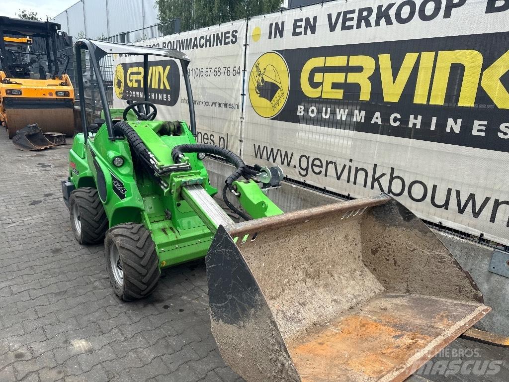 Avant 528 Minilader