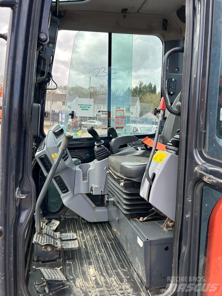 Kubota U48-4 Minibagger < 7t