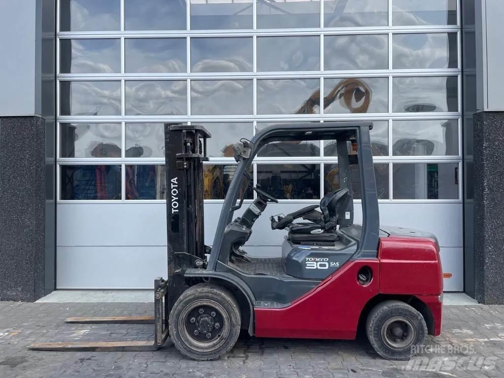 Toyota 02-8DF30 Andere Gabelstapler
