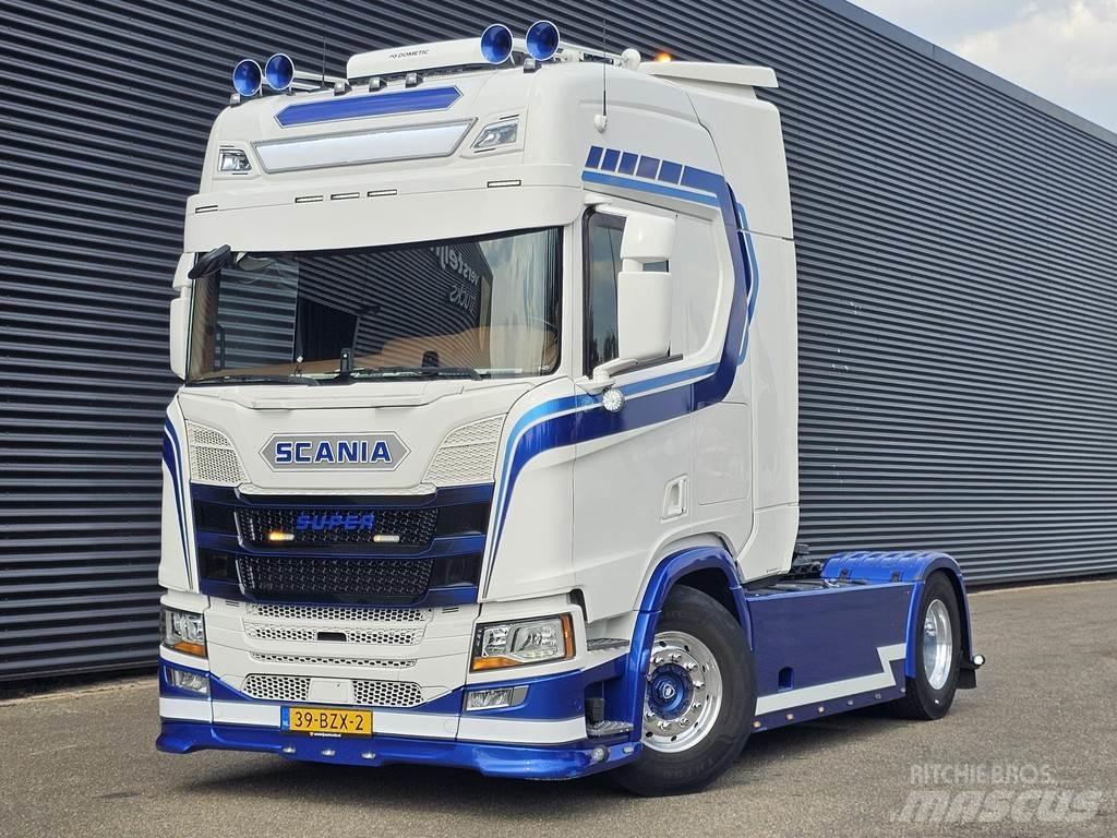 Scania R450 Sattelzugmaschinen