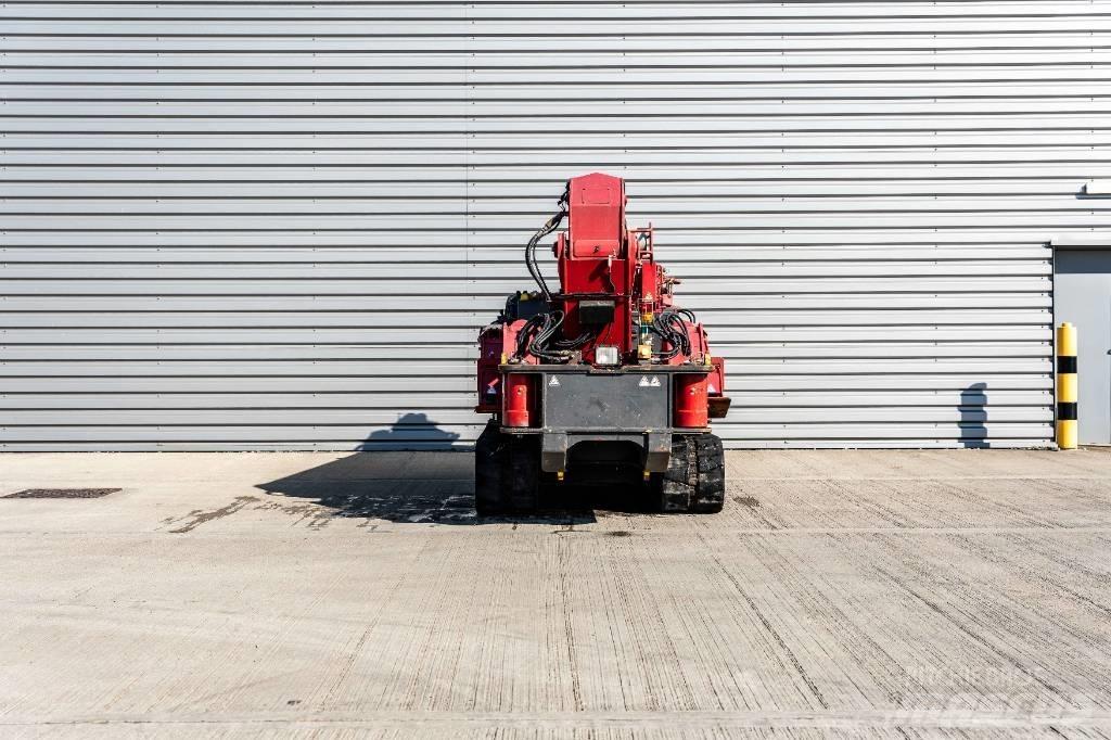Unic URW-706 Minikrane