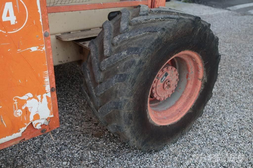 JLG 40RTS Scheren-Arbeitsbühnen