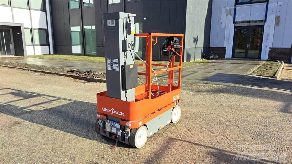 SkyJack SJ16 Andere Arbeitsbühnen