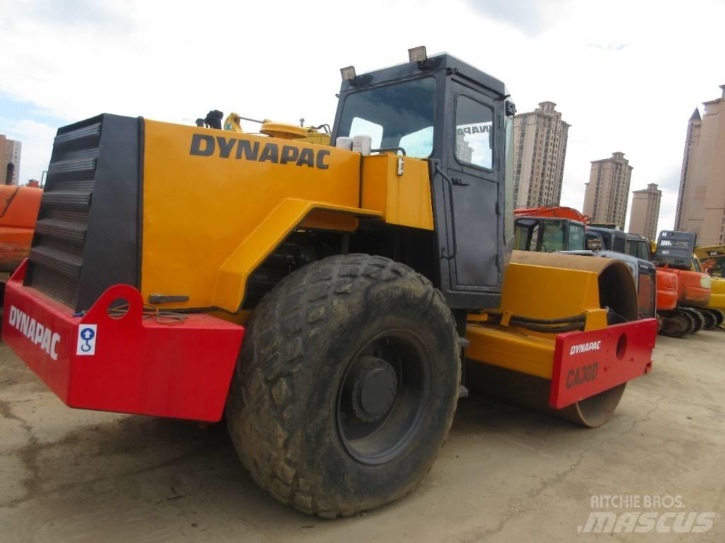 Dynapac CA30D Walzenzüge