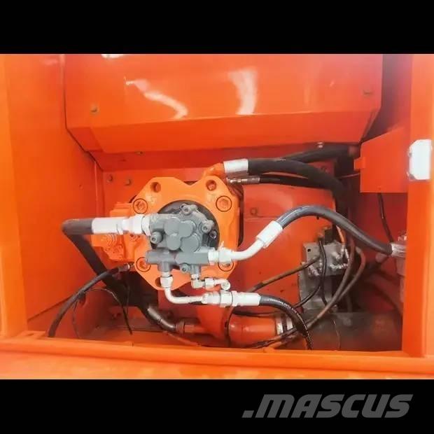 Doosan DX 225 LC Raupenbagger