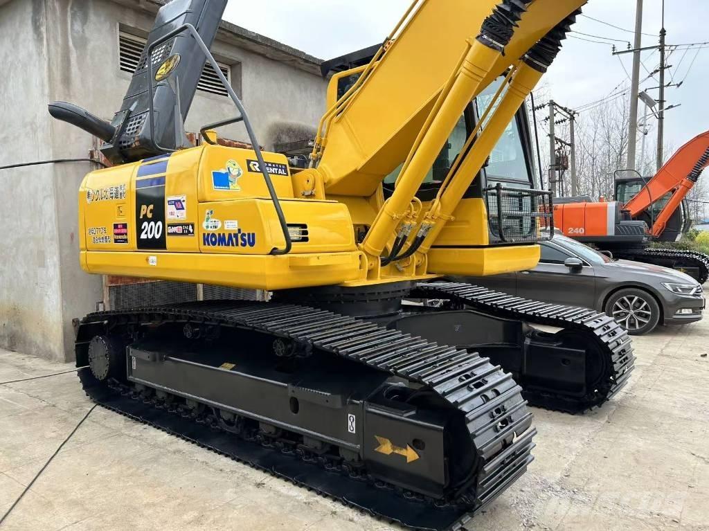 Komatsu 200 Raupenbagger