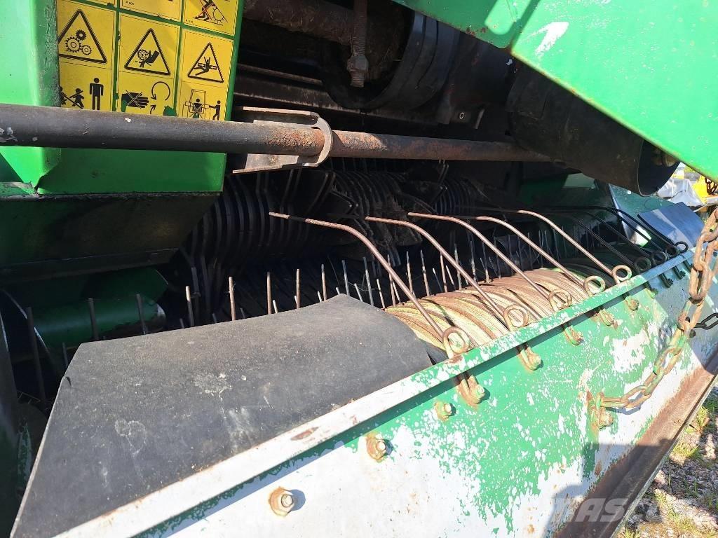 Agronic 1302 Rundballenpressen