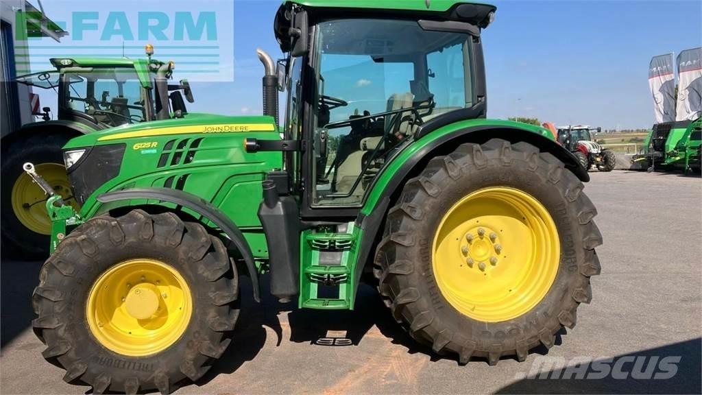 John Deere 6125R Traktoren
