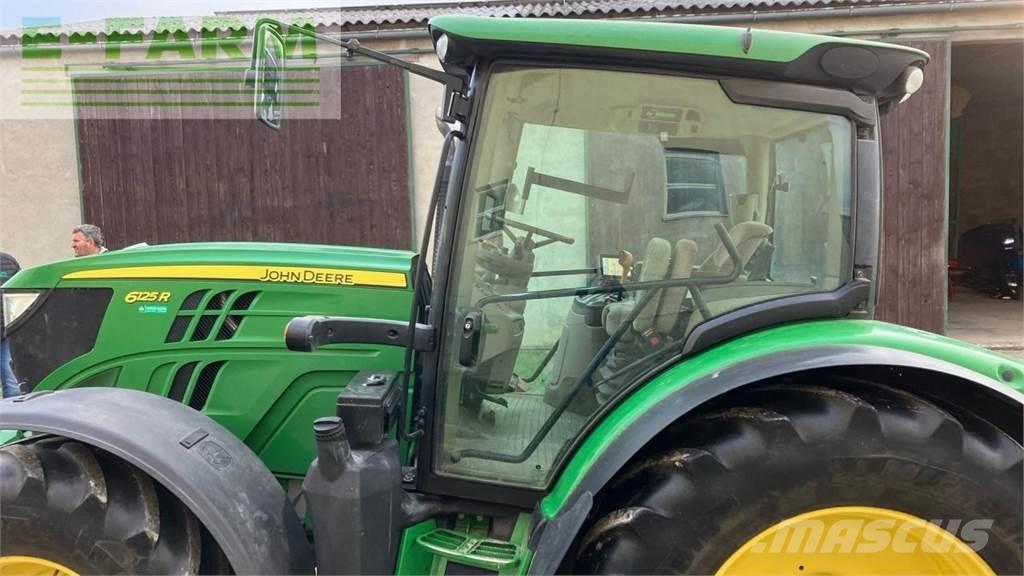 John Deere 6125R Traktoren