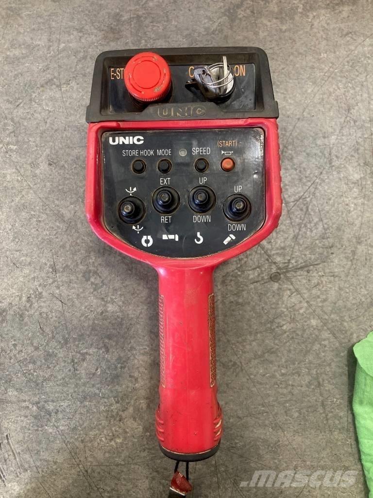 Unic URW-295 Minikrane