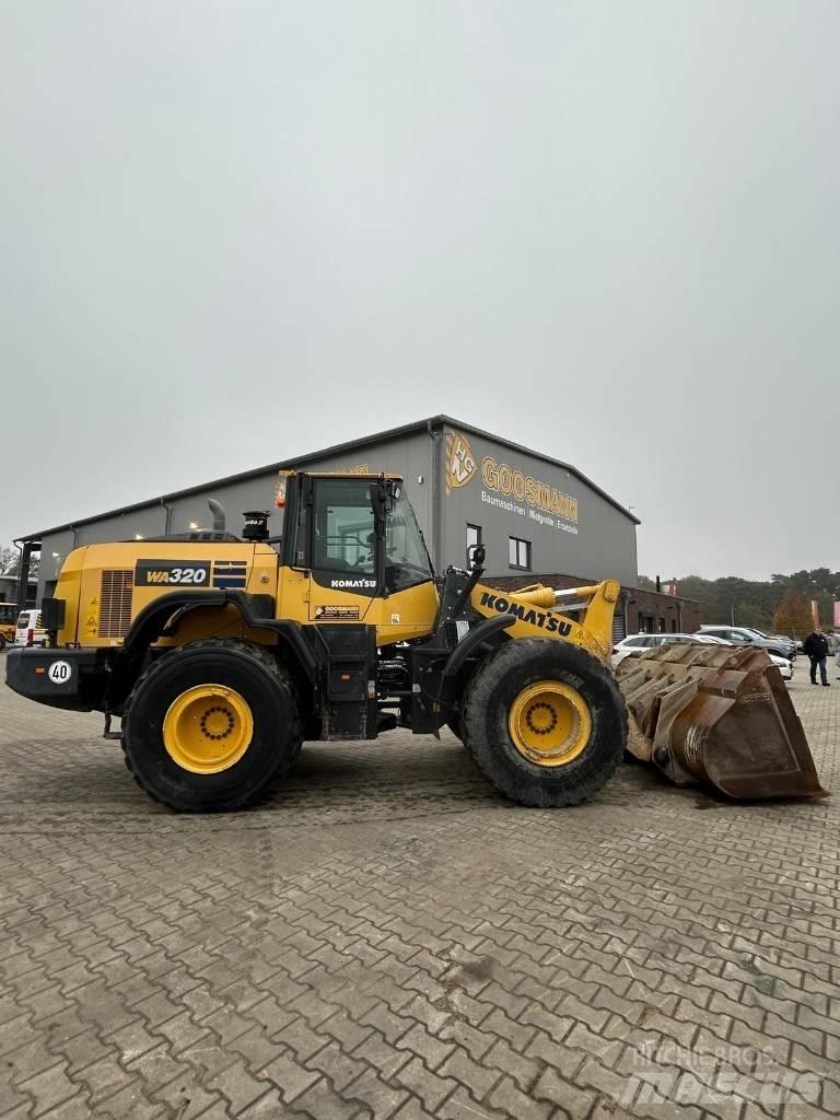Komatsu WA 320 Radlader