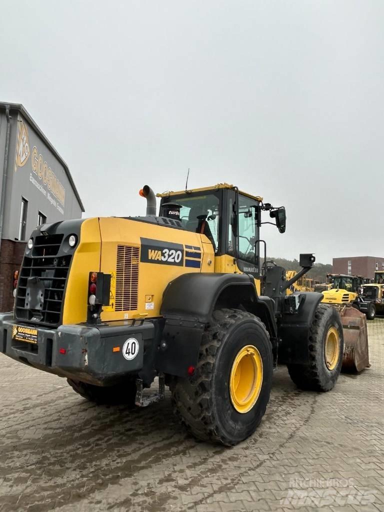 Komatsu WA 320 Radlader