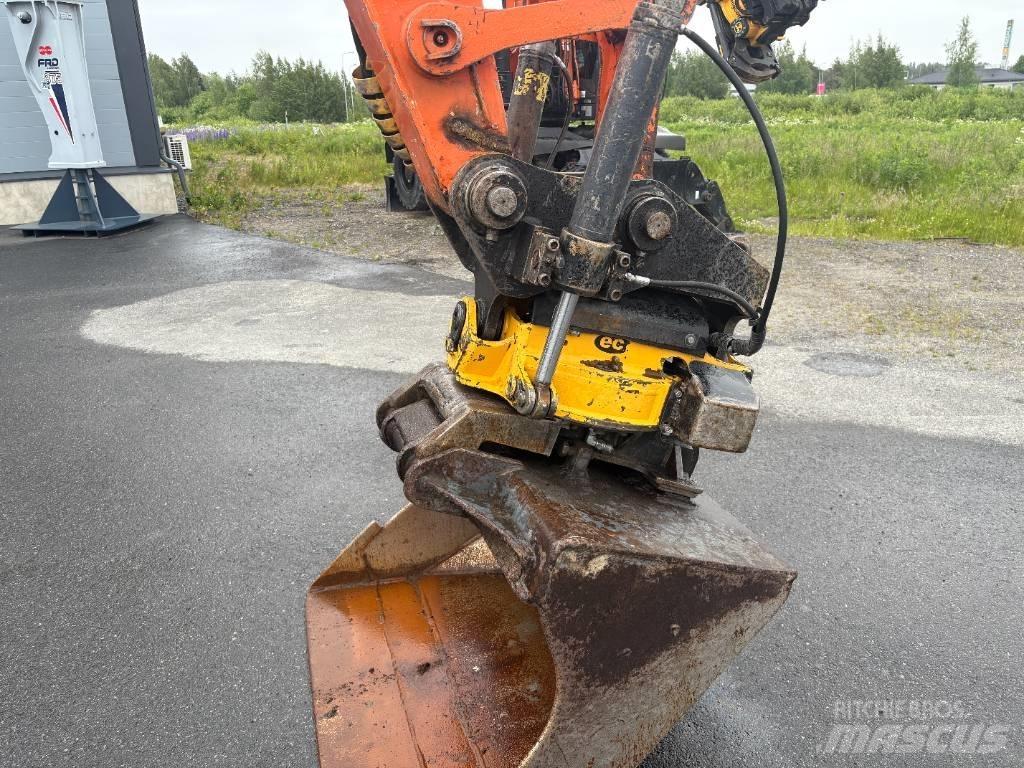 Hitachi ZX135US-3 Raupenbagger