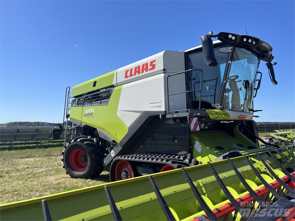 CLAAS Lexion 8700TT Mähdrescher