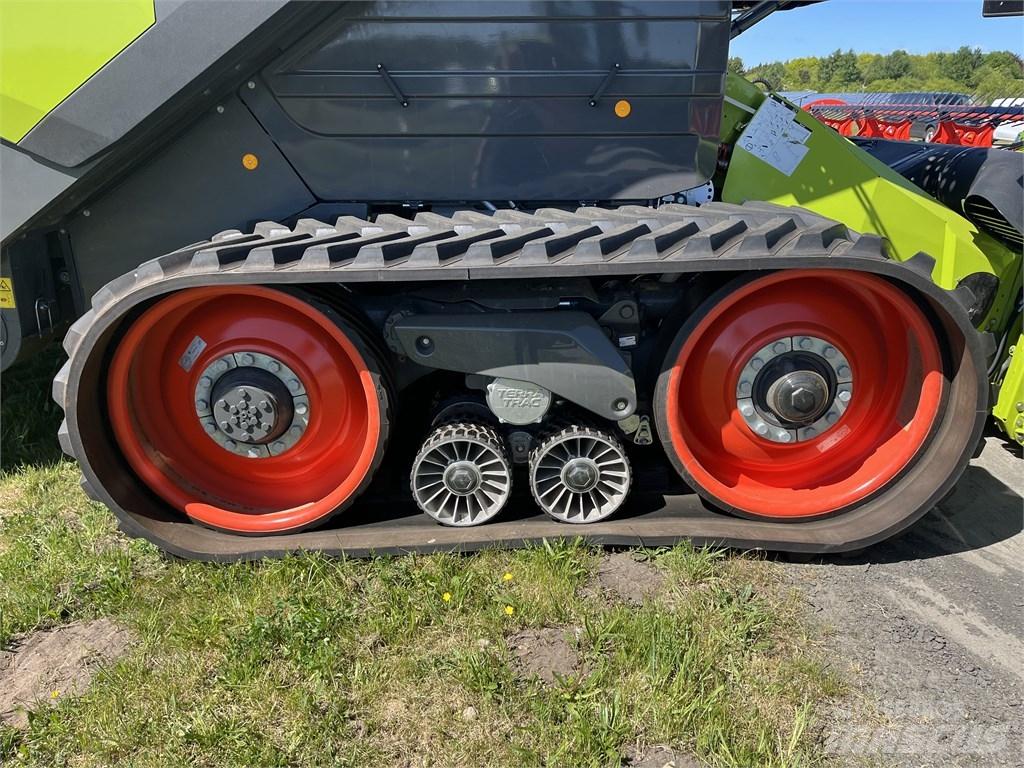 CLAAS Lexion 8700TT Mähdrescher