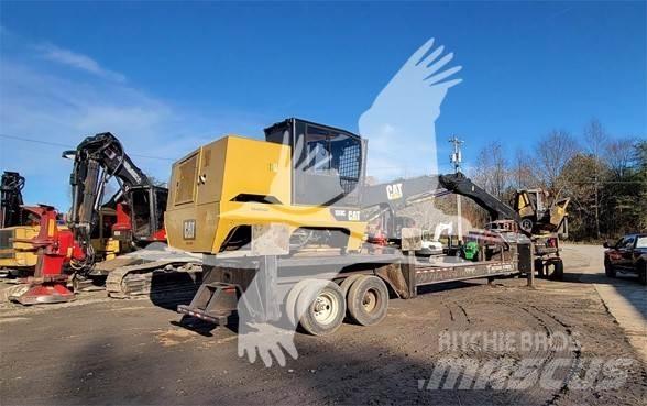 CAT 559C Gelenkausleger Lader