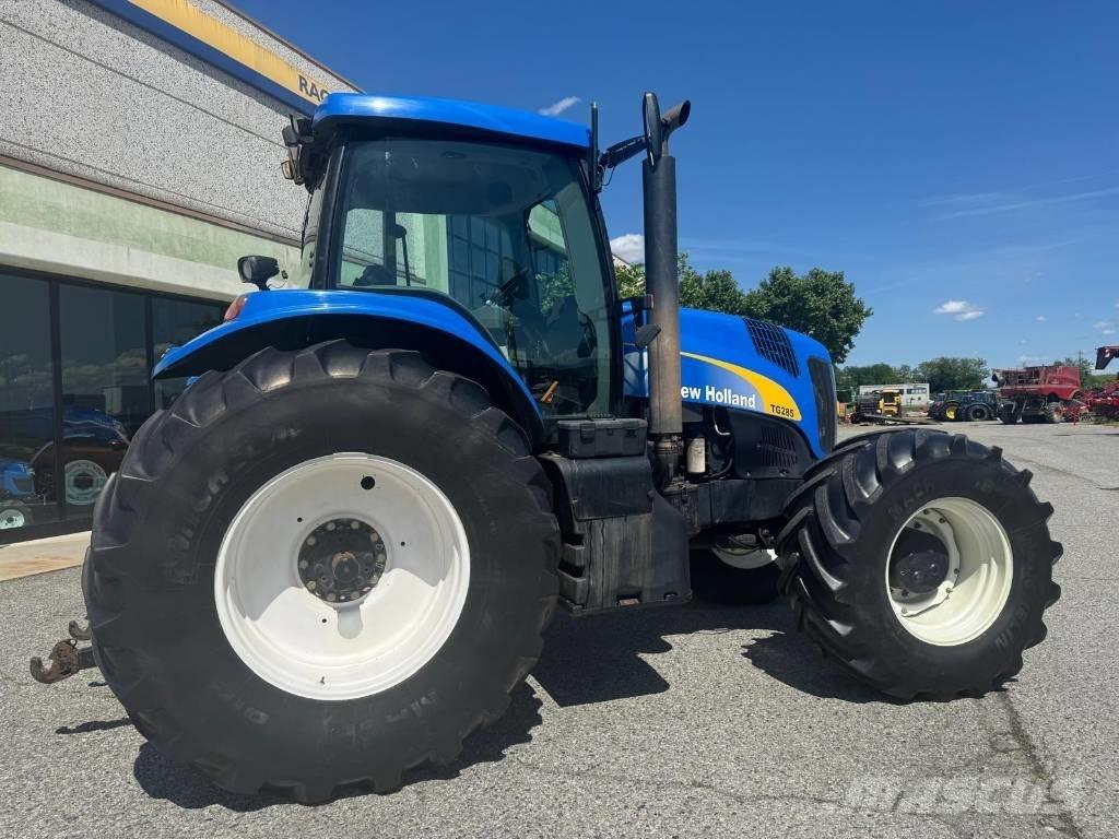 New Holland TG 285 Traktoren