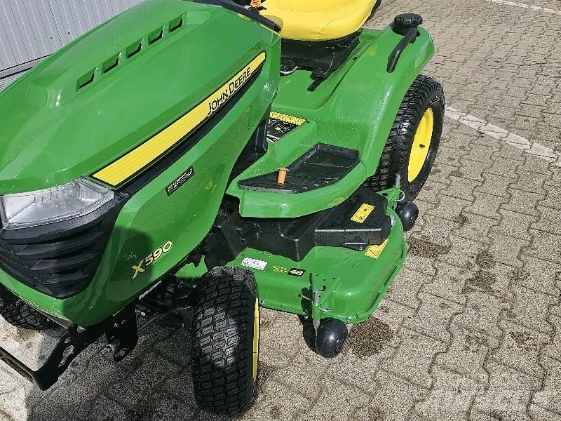 John Deere X590 Mäher