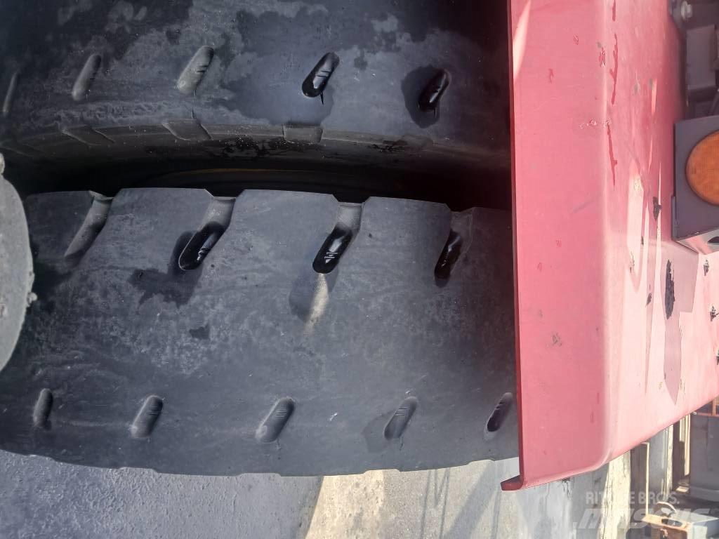 Kalmar DCG100-45ED7 Containerstapler