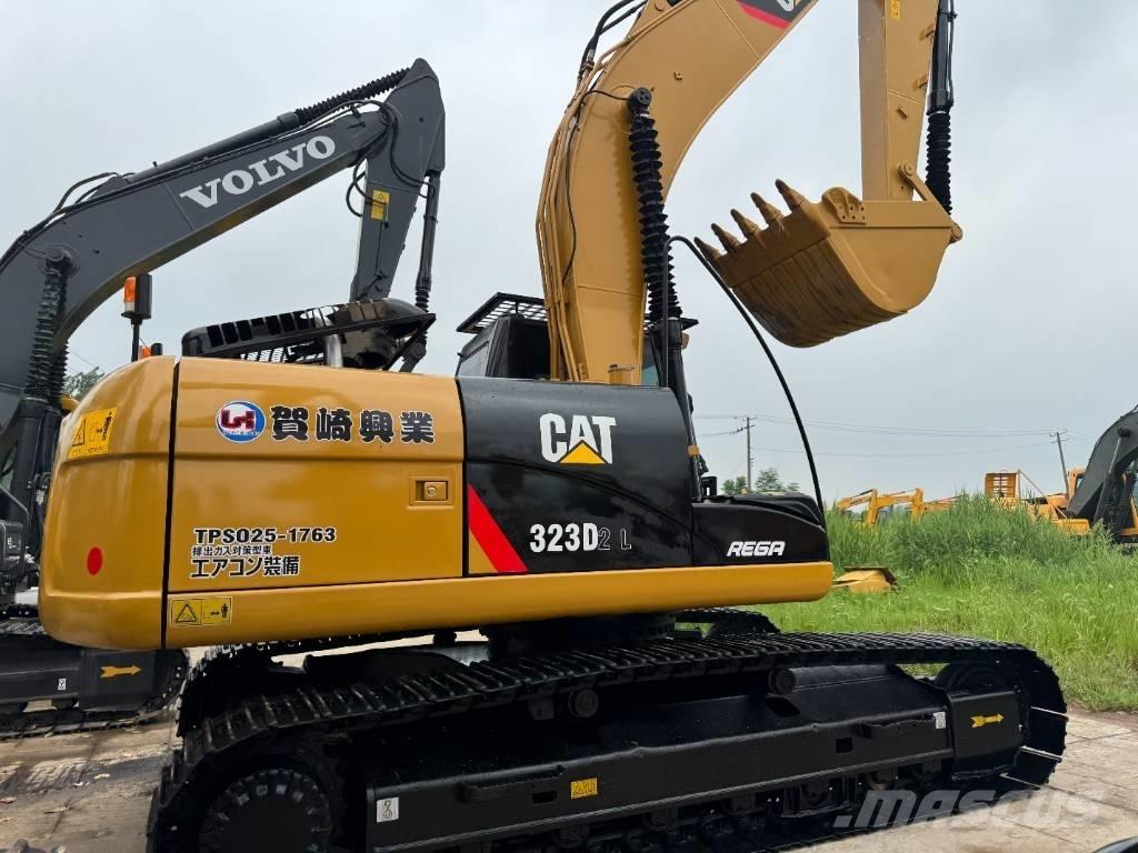 CAT 323D2 Raupenbagger