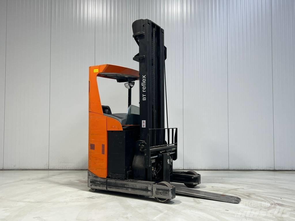 BT RRE160 Schubmaststapler