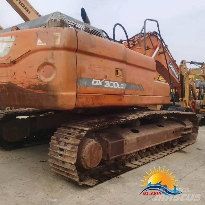 Doosan DX 300 LC Raupenbagger